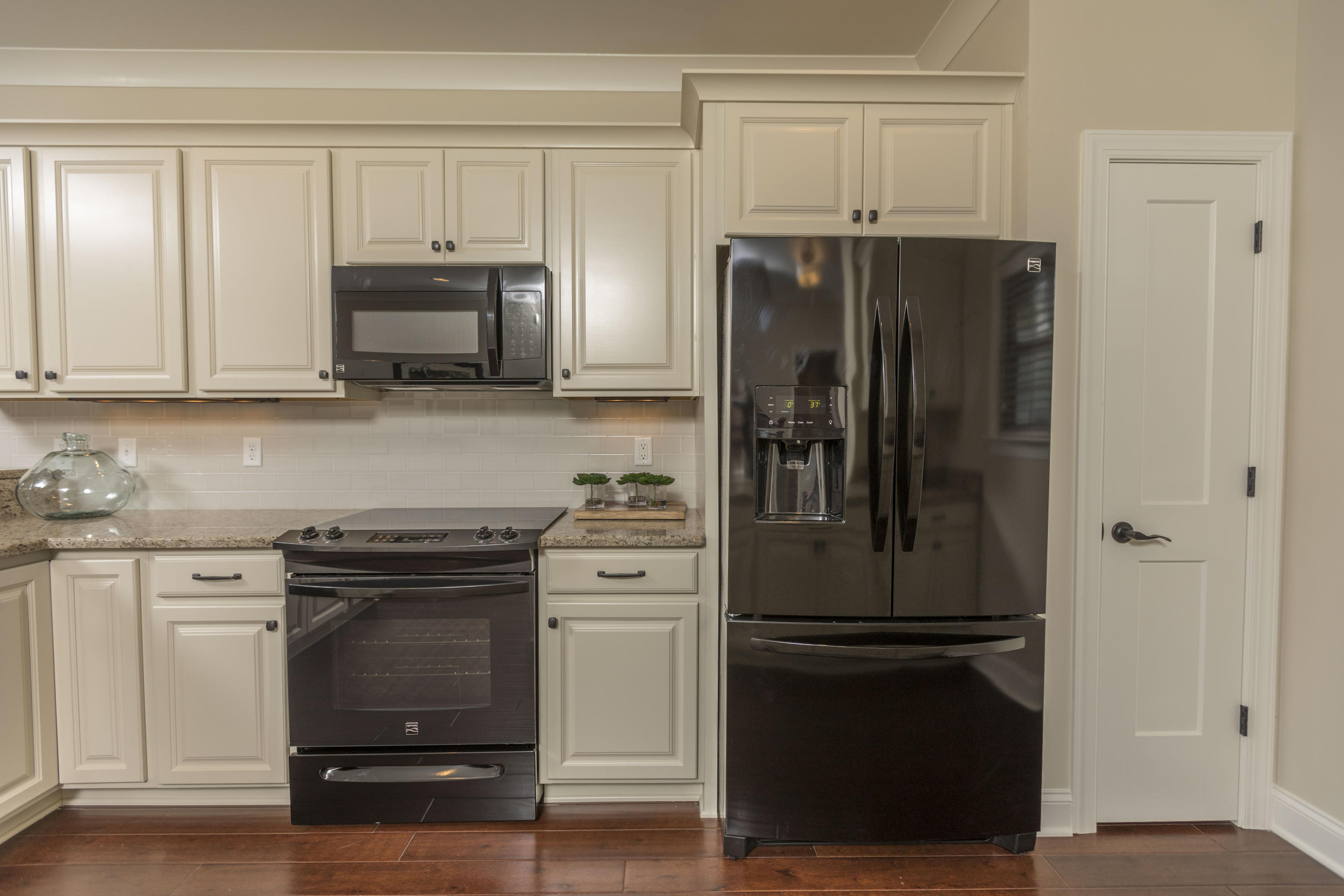 2350 Rivendell Lane, Unit LOT 22 Chattanooga, TN 37421 - Photo 7 of 32 Kitchen