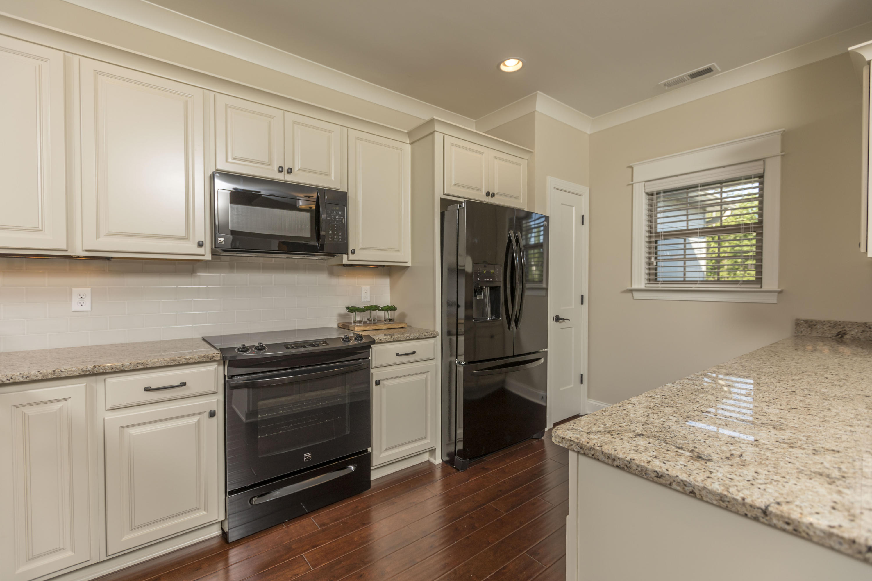 2350 Rivendell Lane, Unit LOT 22 Chattanooga, TN 37421 - Photo 8 of 32 Kitchen