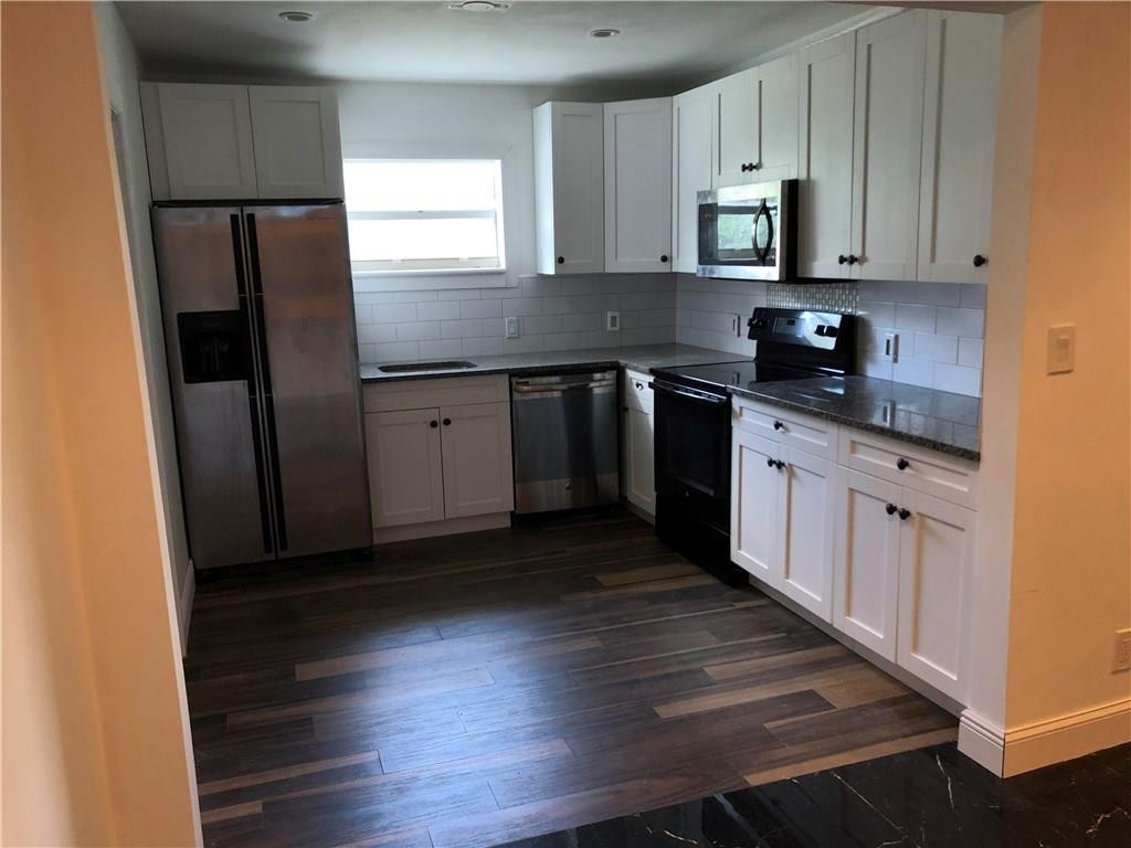 130 West 23rd Street Riviera Beach, FL 33404 - Photo 4 of 20 Photo 4