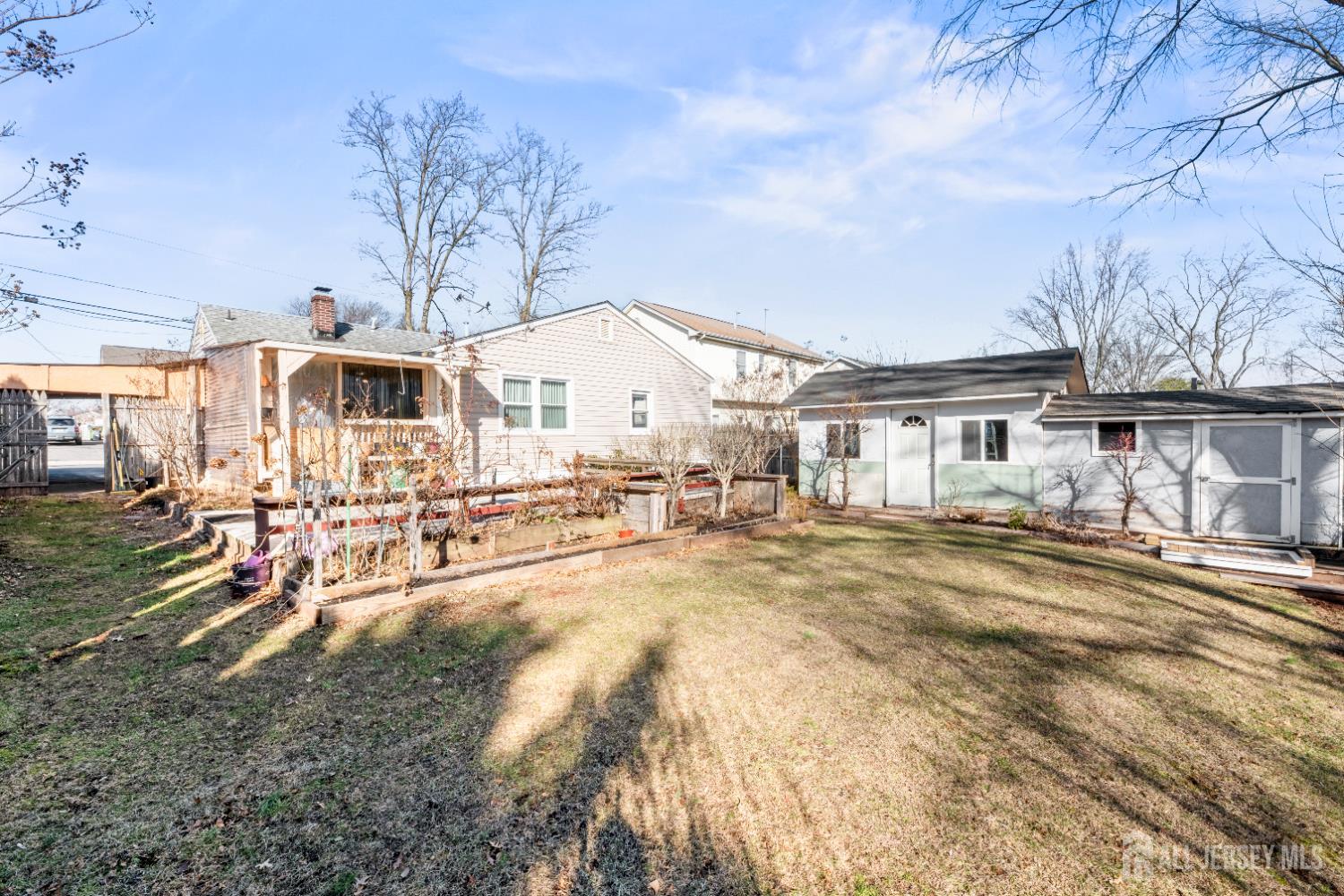 46 Runyon Avenue Edison, NJ 08817 - Photo 28 of 48 a view of a house with backyard and sitting area