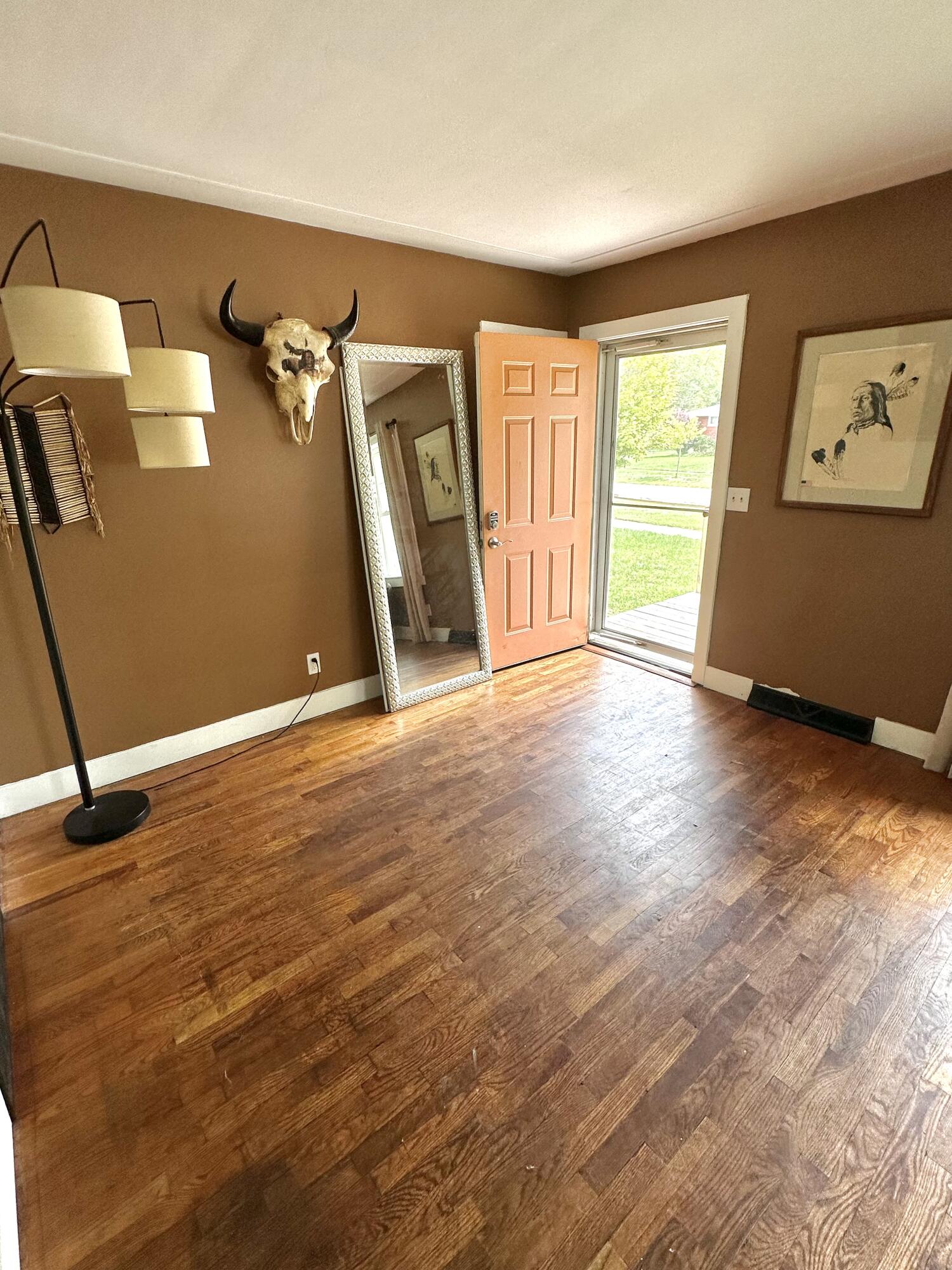 3083 Coolidge Road Muskegon, MI 49441 - Photo 3 of 13 IMG_4683