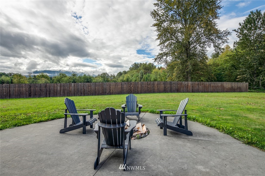 5999 Lawrence Road Everson, WA 98247 - Photo 14 of 40 a view of yard with seating and green space