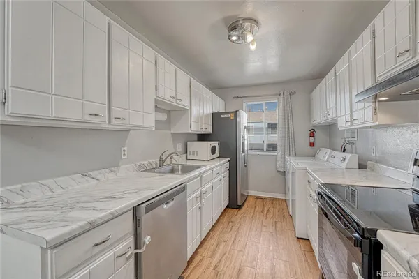$1,900 | 7968 Chase Circle, Unit 92, Arvada, CO 80003