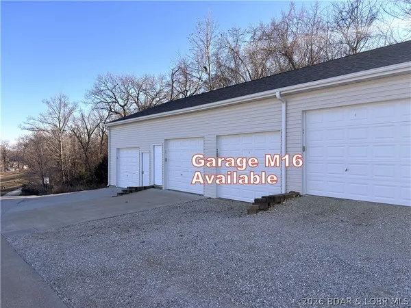 $399,900 | 5175 Vicus Castri, Osage Beach, MO 65065