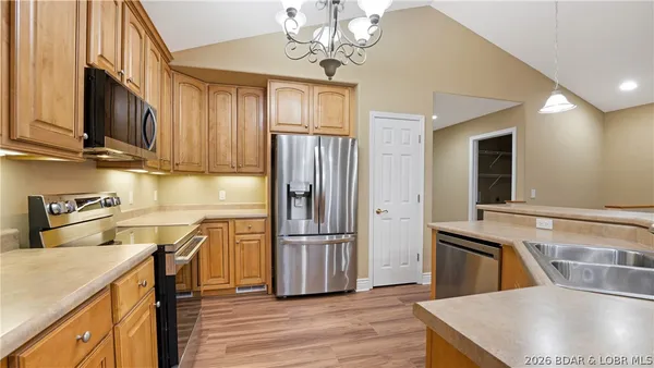 $399,900 | 5175 Vicus Castri, Osage Beach, MO 65065