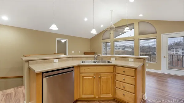 $399,900 | 5175 Vicus Castri, Osage Beach, MO 65065