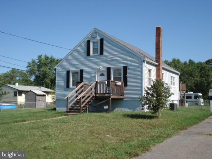 7114 Windsor Mill Road Windsor Mill, MD 21244 - Photo 1 of 9 Exterior (Main)