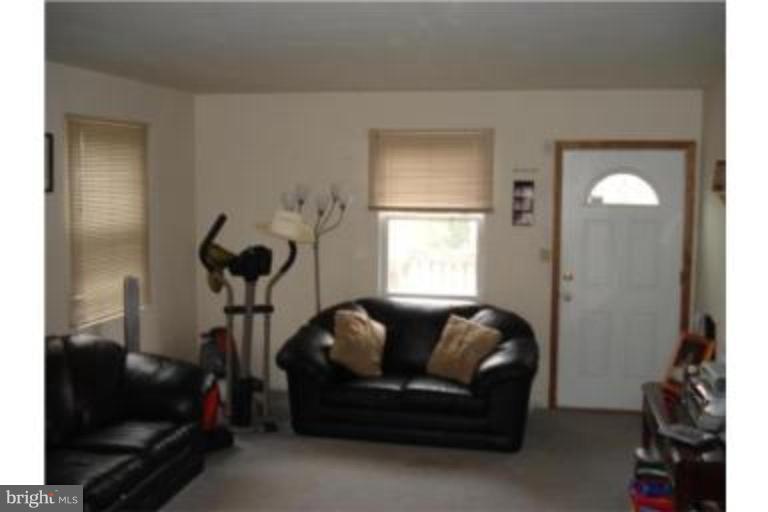7114 Windsor Mill Road Windsor Mill, MD 21244 - Photo 3 of 9 Living Room