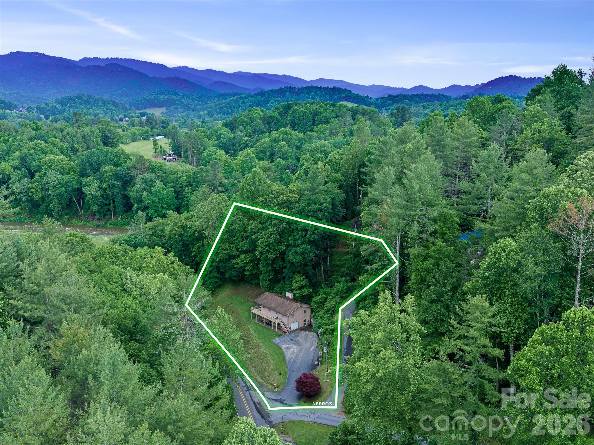 839 McKinney Road Burnsville, NC 28714 - Photo 5 of 23