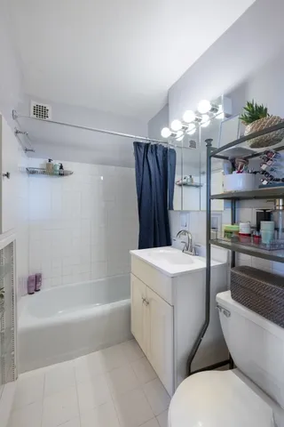 $260,000 | 5900 Arlington Avenue, Unit 15E | North Riverdale