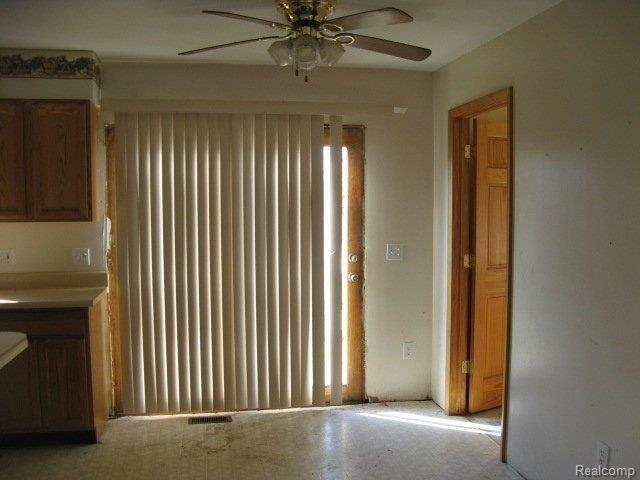 542 Birch Road Vassar, MI 48768 - Photo 3 of 4 dining