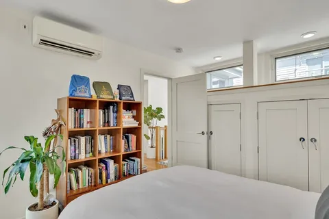 $2,100,000 | 180 Franklin Street, Unit 176, Cambridge, MA 02139