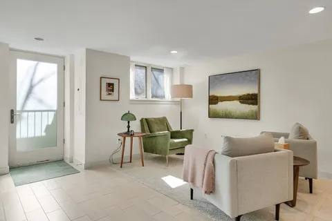 $2,100,000 | 180 Franklin Street, Unit 176, Cambridge, MA 02139