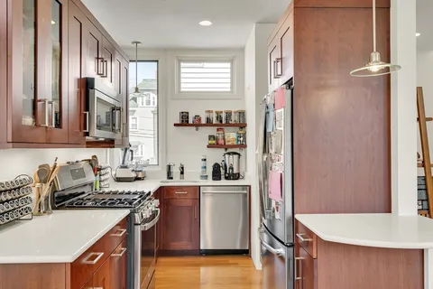 $2,100,000 | 180 Franklin Street, Unit 176, Cambridge, MA 02139