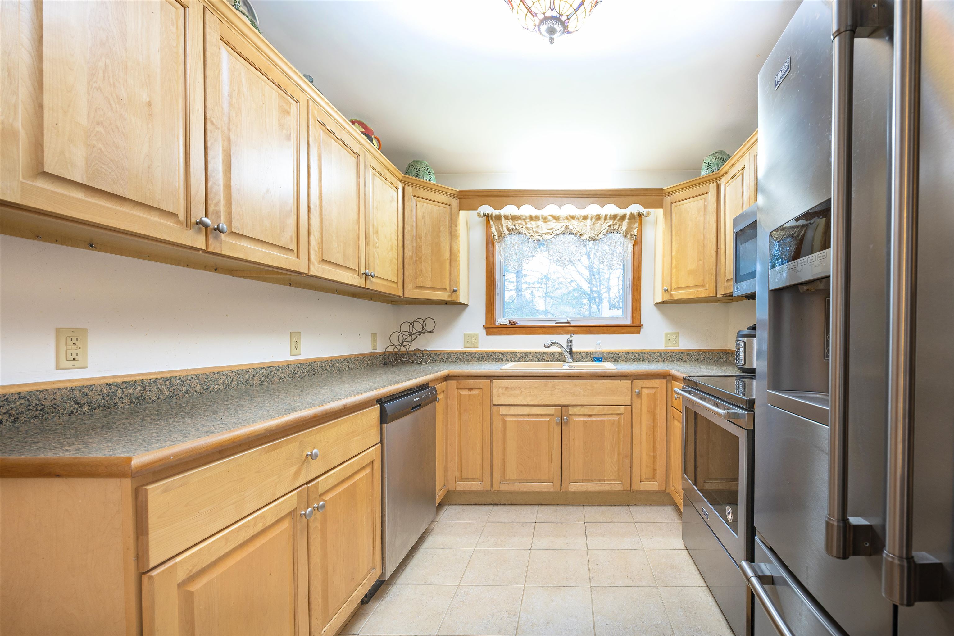 117 Underclyffe Road St. Johnsbury, VT 05819 - Photo 12 of 36
