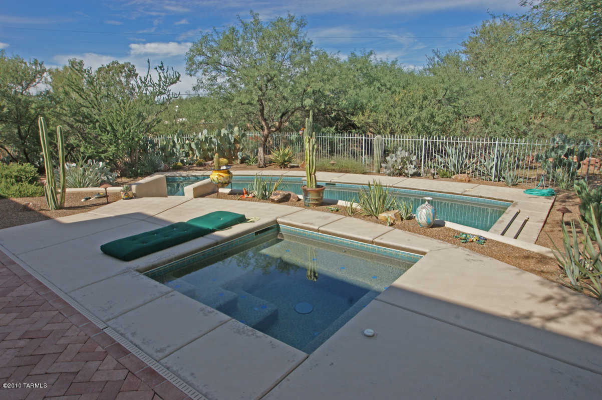 11107 East Tanque Verde Road Tucson, AZ 85749 - Photo 4 of 27 Gallery Image 4