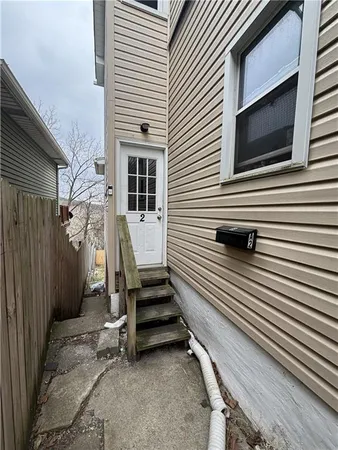 $825 | 8 South Good Street, Unit 2, Jeannette, PA 15644