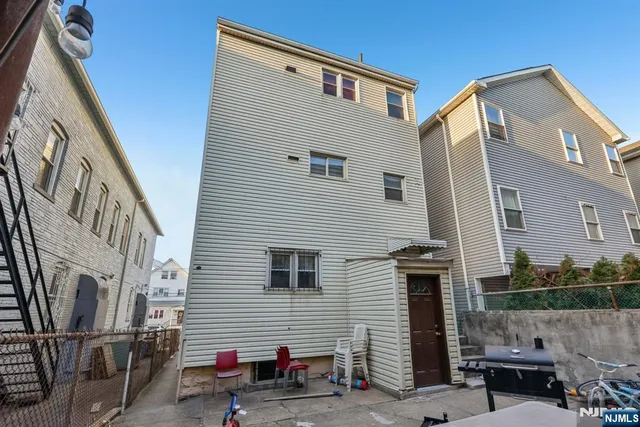 $639,900 | 48 Atlantic Street, Elizabeth, NJ 07206