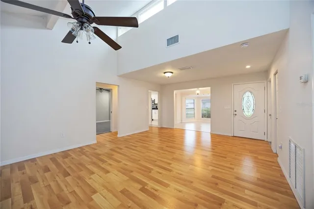 $3,100 | 4148 Lancaster Drive, Sarasota, FL 34241