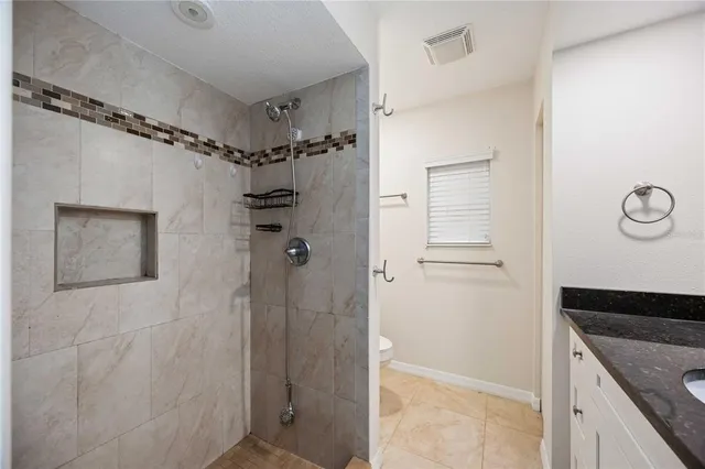 $3,100 | 4148 Lancaster Drive, Sarasota, FL 34241