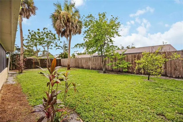 $3,100 | 4148 Lancaster Drive, Sarasota, FL 34241