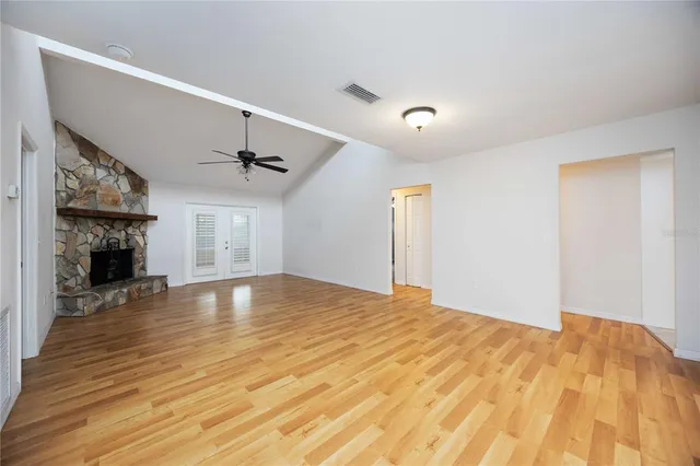 $3,100 | 4148 Lancaster Drive, Sarasota, FL 34241