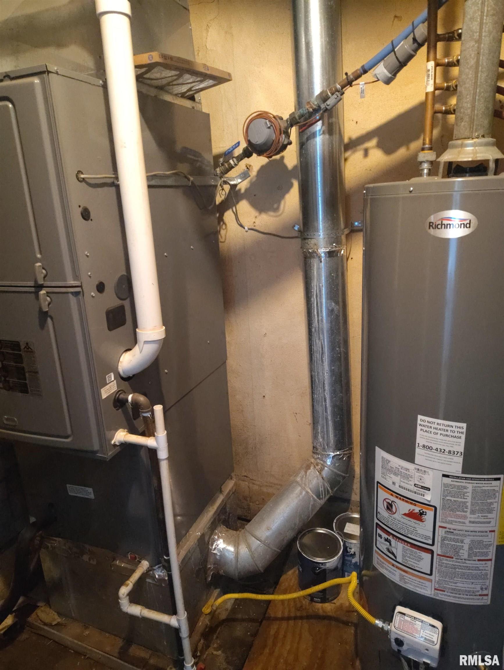 1031 East Olive Street Canton, IL 61520 - Photo 23 of 27