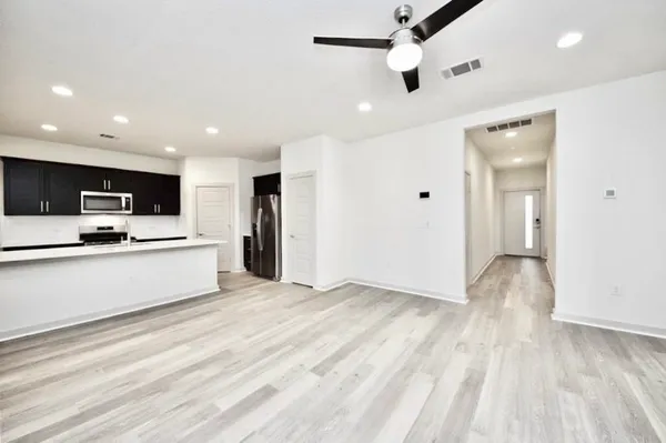 $2,195 | 1056 Winnsboro Drive, Round Rock, TX 78664