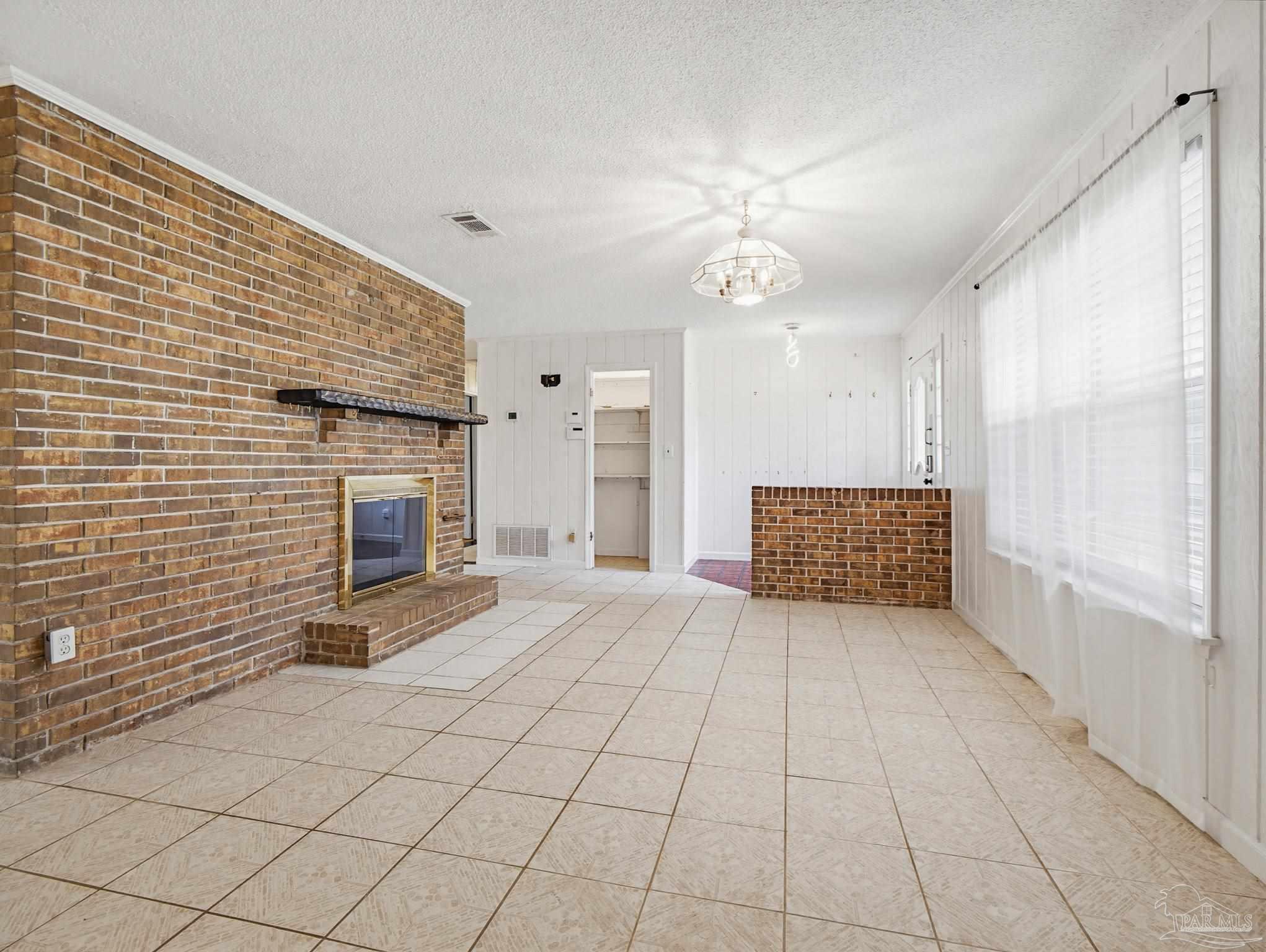 8246 Chellie Road Pensacola, FL 32526 - Photo 15 of 69