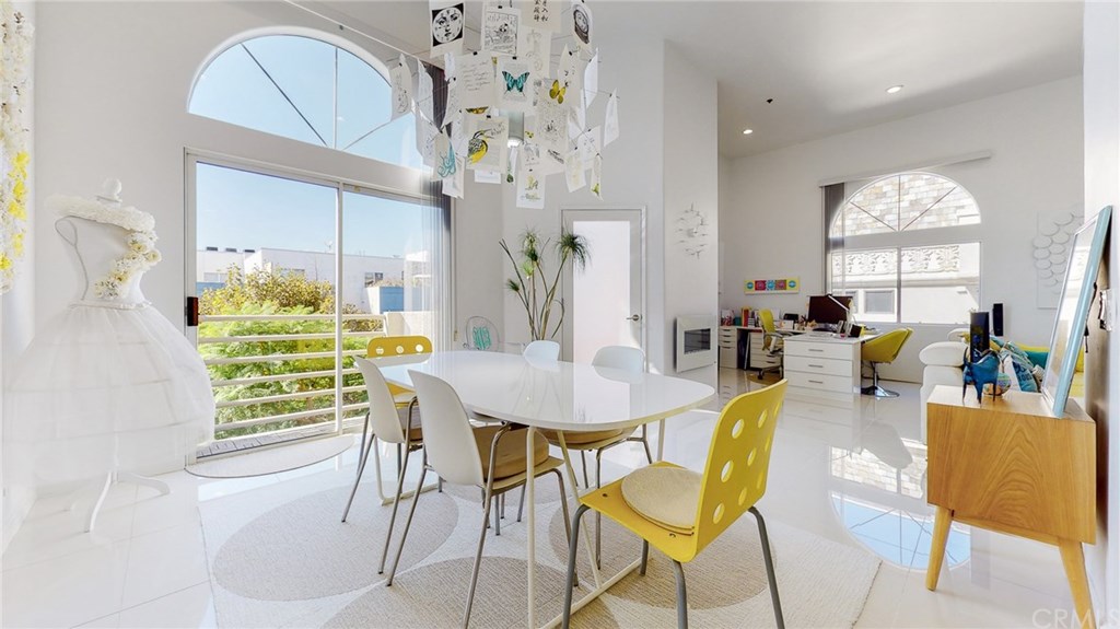 840 North Croft Avenue, Unit PH301 Los Angeles, CA 90069 - Photo 3 of 44