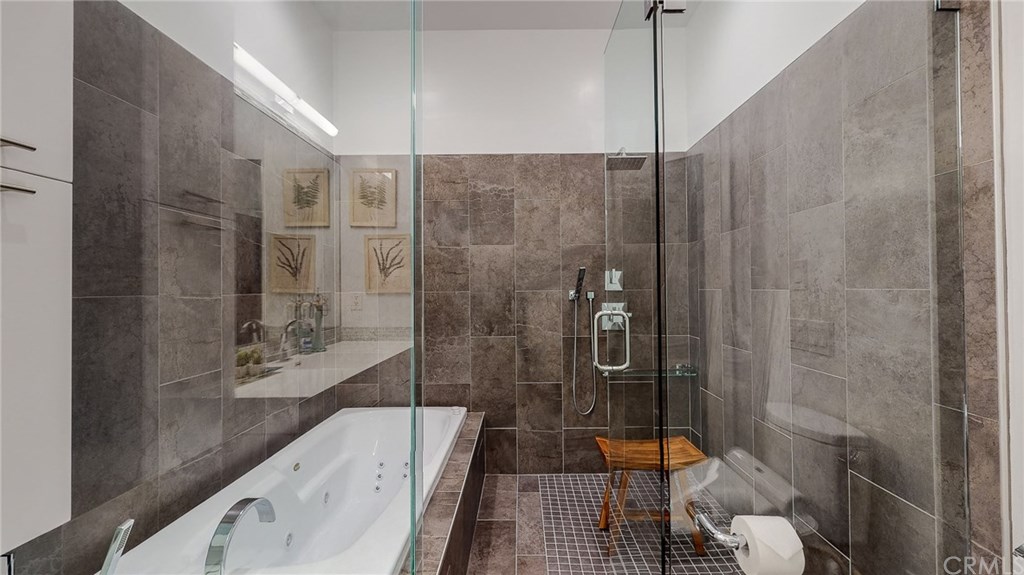 840 North Croft Avenue, Unit PH301 Los Angeles, CA 90069 - Photo 28 of 44