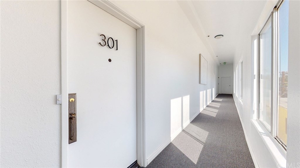 840 North Croft Avenue, Unit PH301 Los Angeles, CA 90069 - Photo 41 of 44