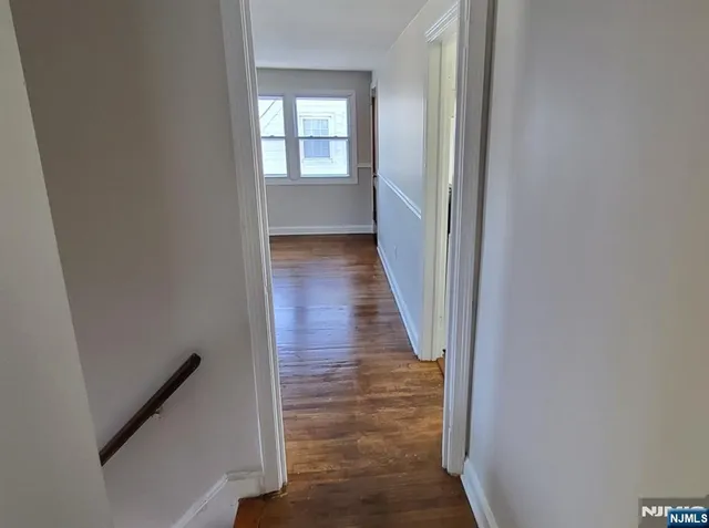 $2,500 | 689 Godwin Avenue, Unit 2, Midland Park, NJ 07432