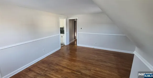 $2,500 | 689 Godwin Avenue, Unit 2, Midland Park, NJ 07432