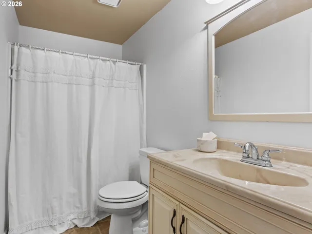 $470,000 | 209 Northeast 112th Street, Vancouver, WA 98685