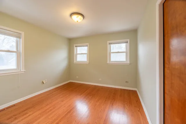 $3,200 | 114 North Forest Avenue, Palatine, IL 60074