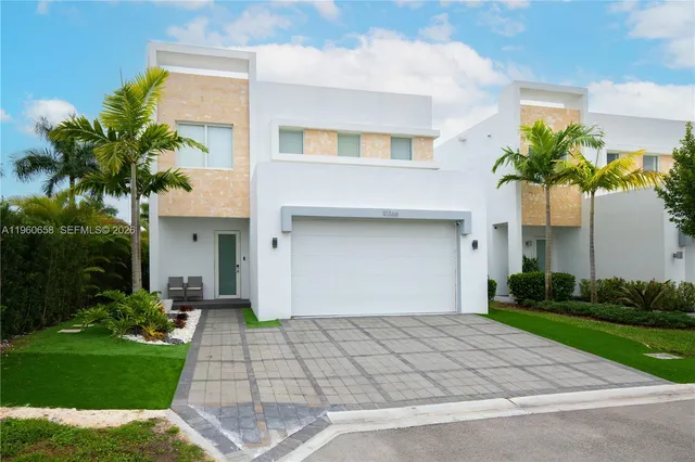 $1,180,000 | 10366 Northwest 68th Terrace, Doral, FL 33178