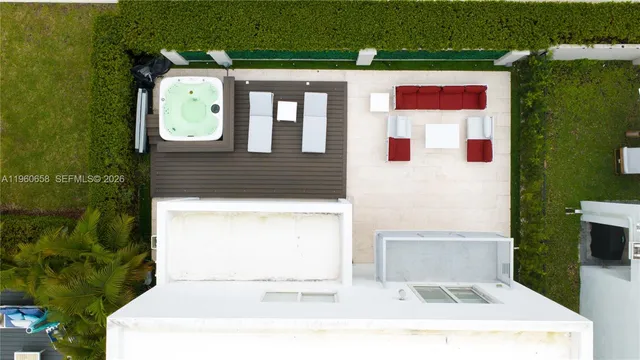 $1,180,000 | 10366 Northwest 68th Terrace, Doral, FL 33178