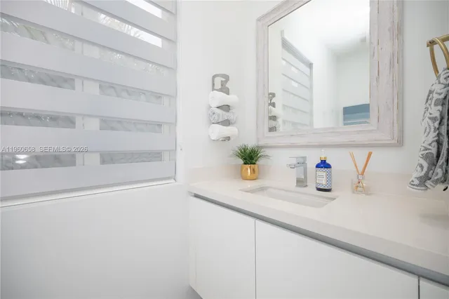 $1,180,000 | 10366 Northwest 68th Terrace, Doral, FL 33178