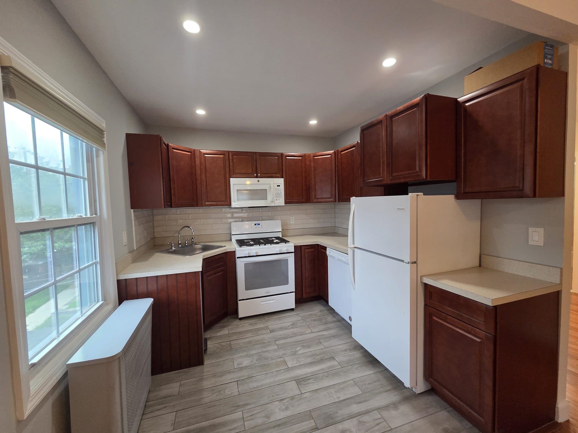 16 Sidney Avenue, Unit 2 Rutherford, NJ 07070 - Photo 2 of 13