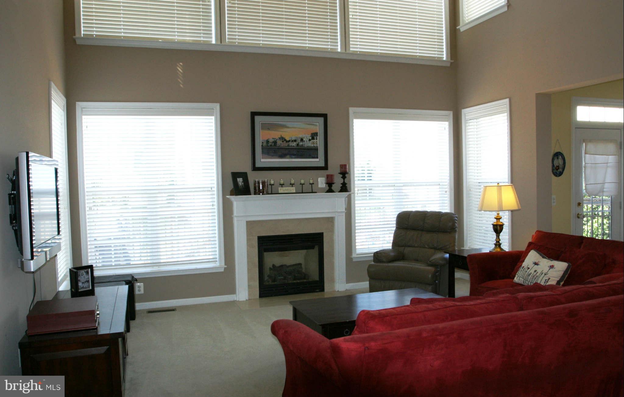 7536 Rio Grande Way Gainesville, VA 20155 - Photo 10 of 26 Family Room