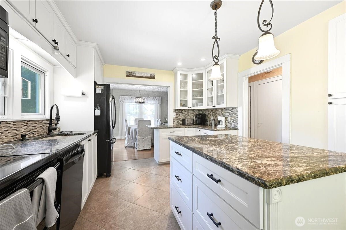 2708 South Lake Stevens Road Lake Stevens, WA 98258 - Photo 16 of 35