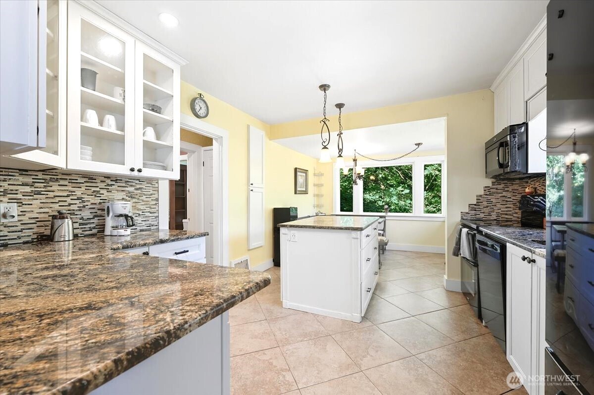 2708 South Lake Stevens Road Lake Stevens, WA 98258 - Photo 17 of 35