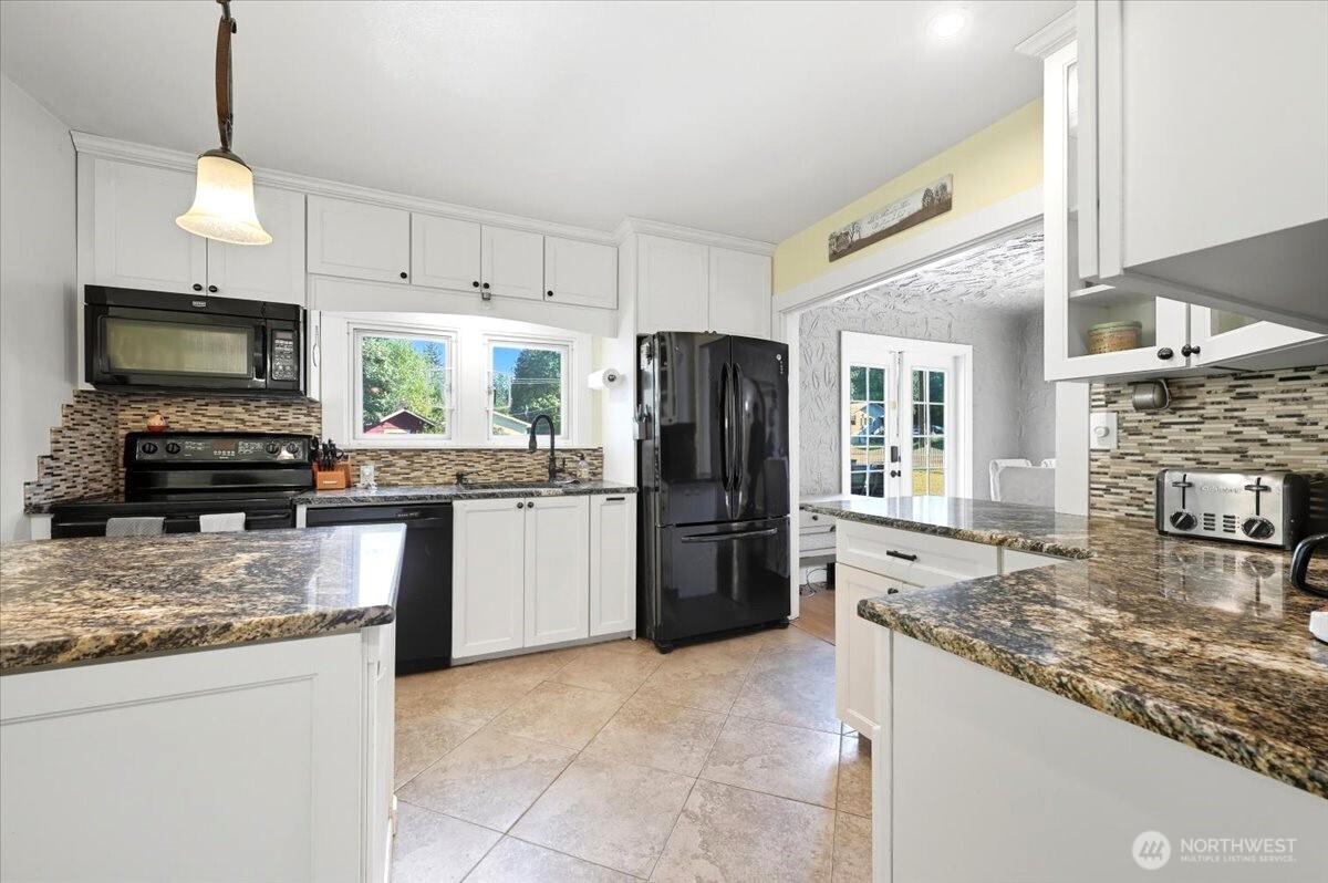 2708 South Lake Stevens Road Lake Stevens, WA 98258 - Photo 18 of 35