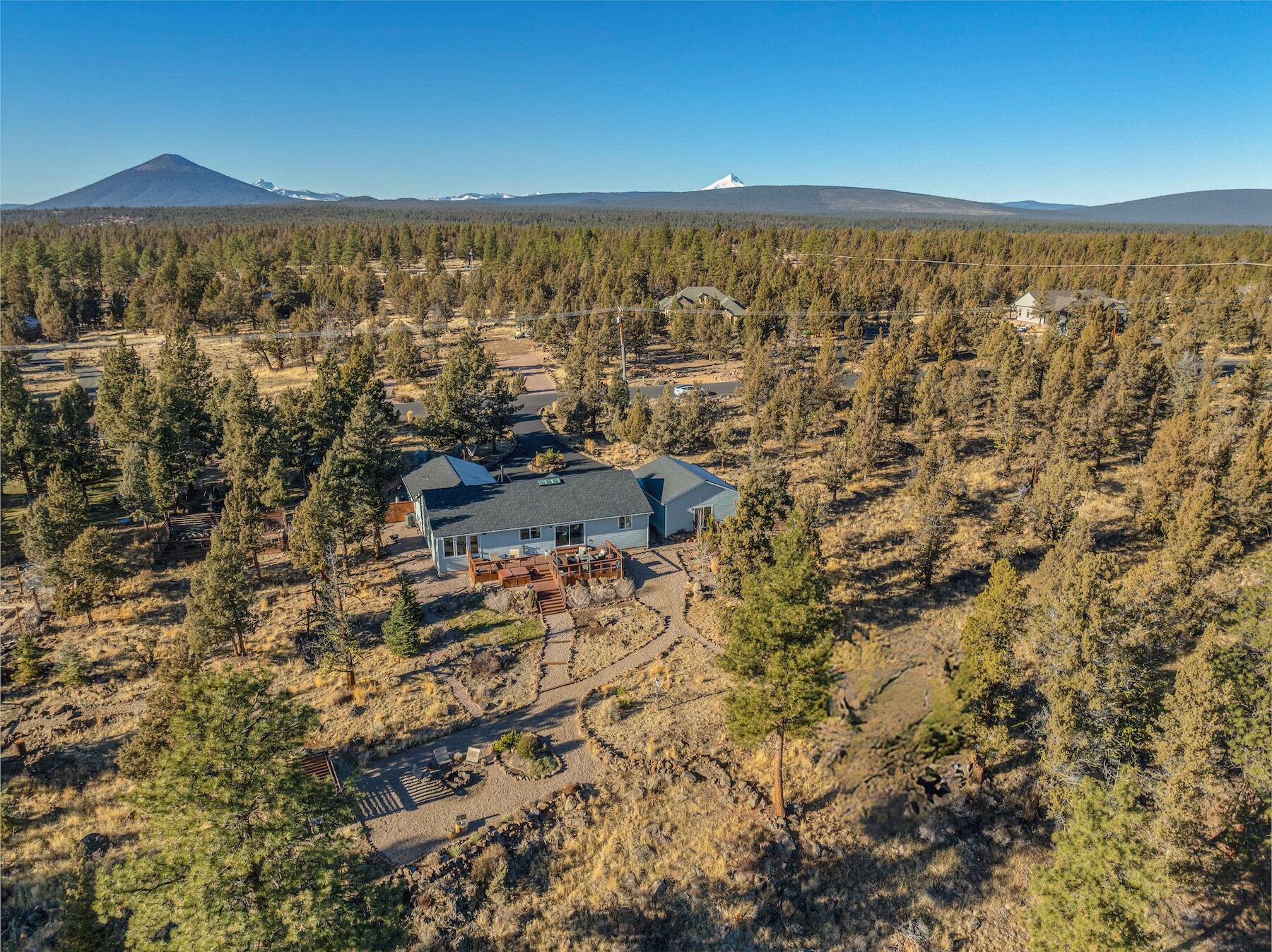 17725 Mountain View Road Sisters, OR 97759 - Photo 2 of 50 2