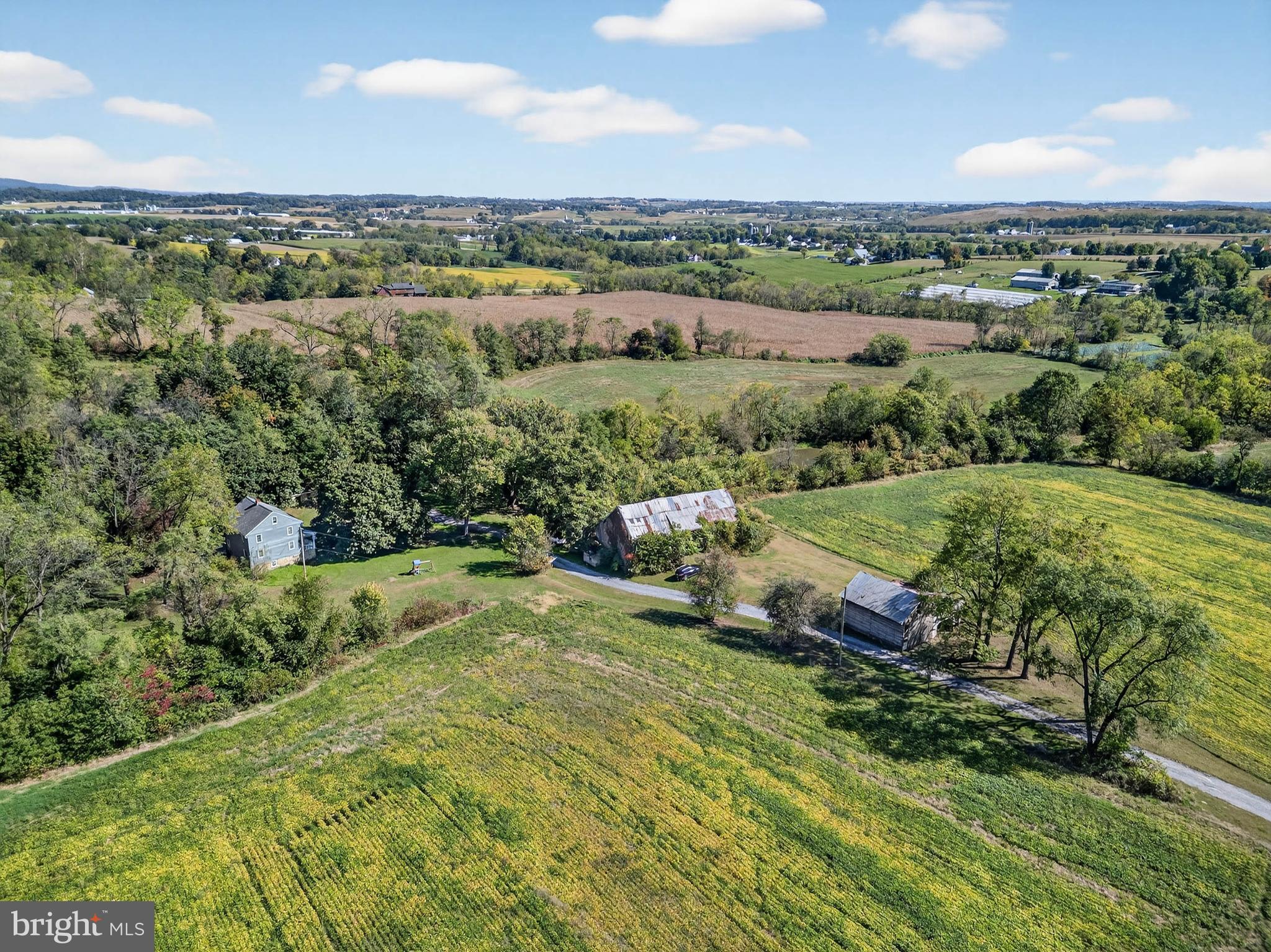 395 Prospect Road Elizabethtown, PA 17022 - Photo 17 of 26 an aerial view of a town with residential houses