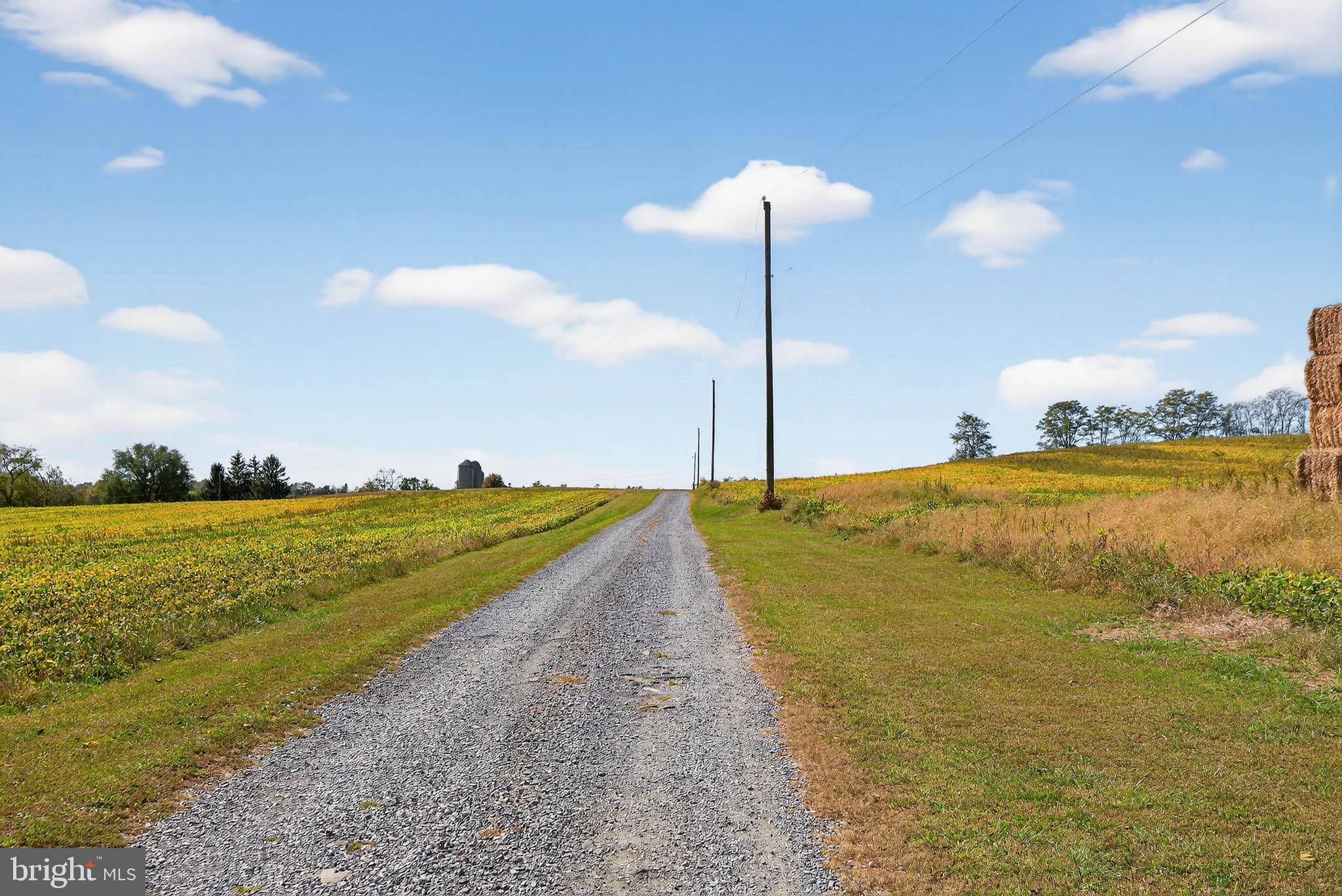 395 Prospect Road Elizabethtown, PA 17022 - Photo 18 of 26 a view of a water an ocean view