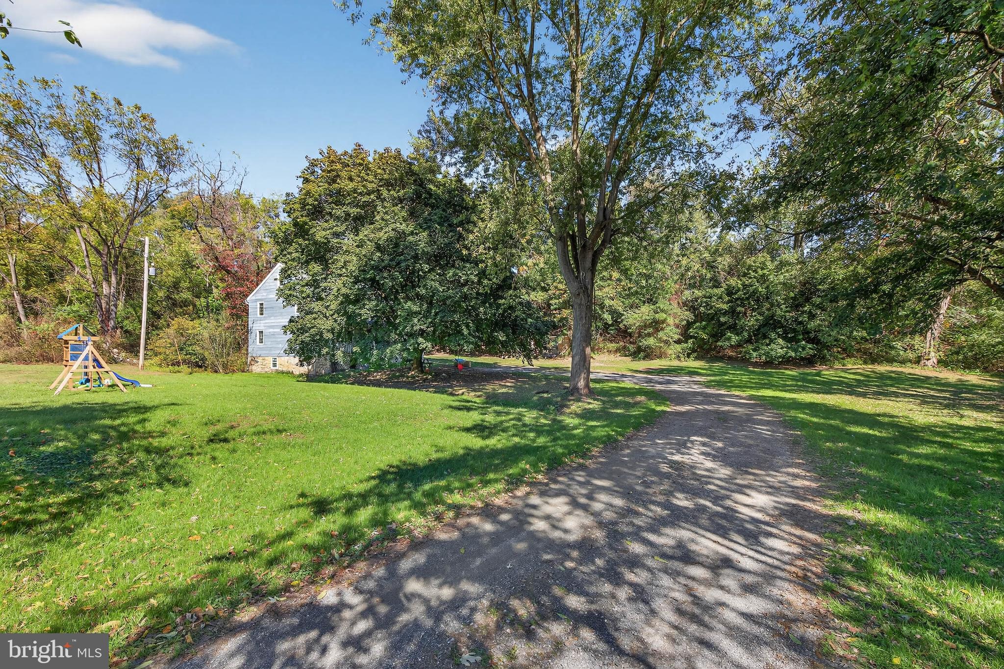 395 Prospect Road Elizabethtown, PA 17022 - Photo 6 of 26 a view of a tree in a yard