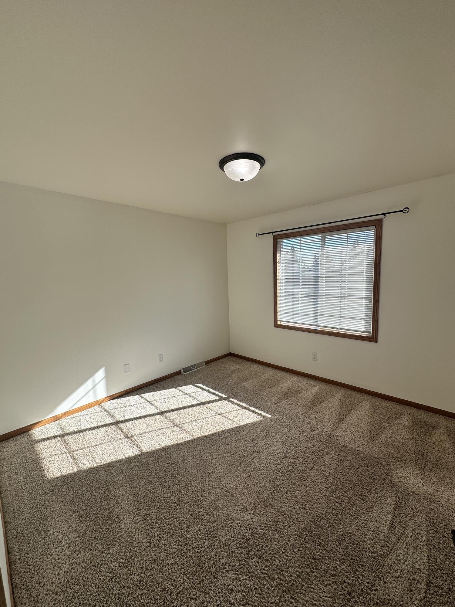 1133 Ellys Way Slinger, WI 53086 - Photo 19 of 35 Robert McCaigue - 1135 - BR 2