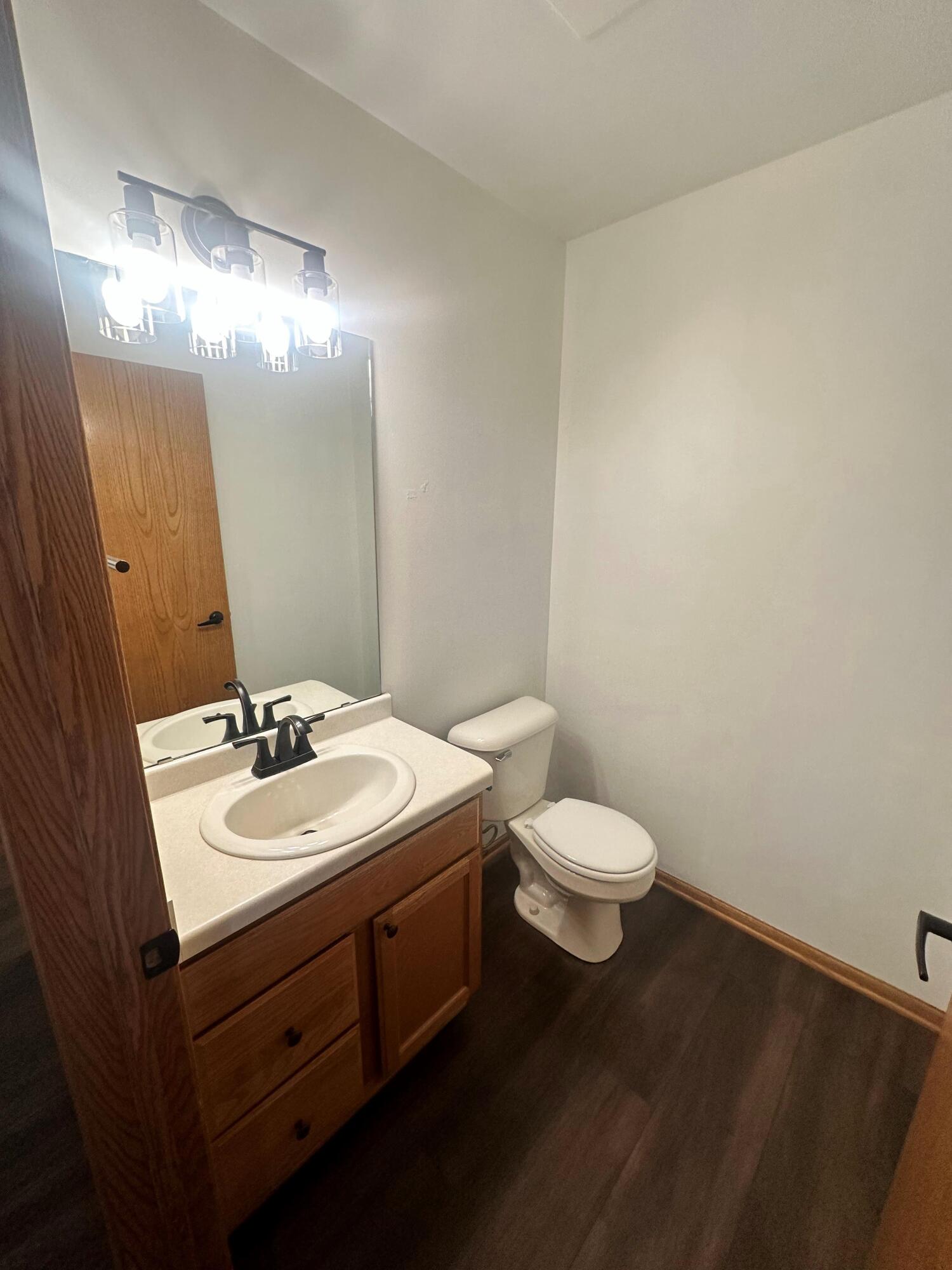 1133 Ellys Way Slinger, WI 53086 - Photo 6 of 35 Robert McCaigue - 1133 - Half Ba